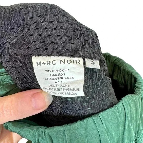 M+RC Noir EOM Cargo Pocket Mesh Lined Drawstring Shorts in Forest - Picture 8 of 8